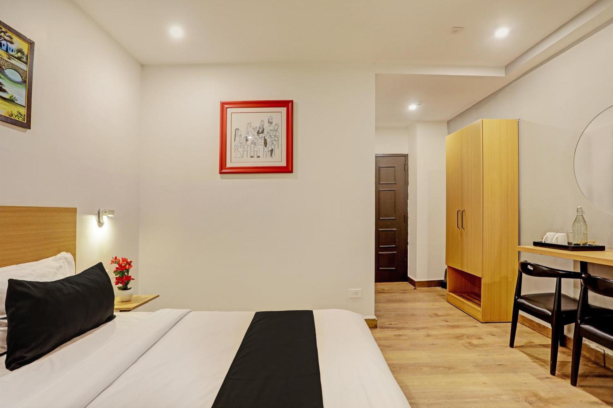 Super Townhouse Swain Heritage Bhubaneswar Extérieur photo