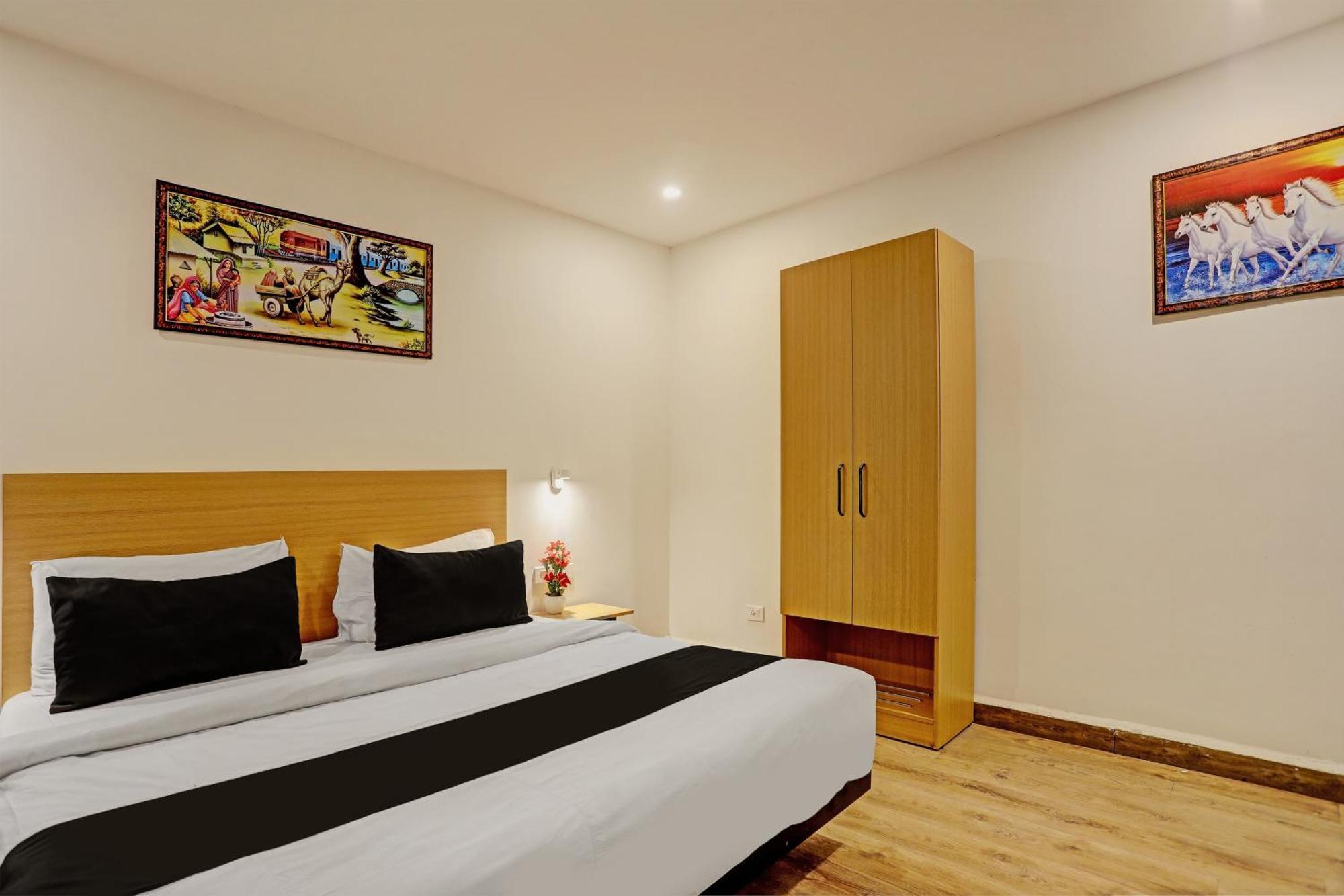 Super Townhouse Swain Heritage Bhubaneswar Extérieur photo